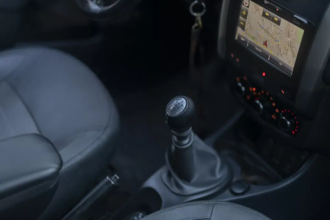 Dacia Duster 2015 - 10900 EUR, 150410 km - AUTO.MOTO.pt - 150410km - foto 19 de 33