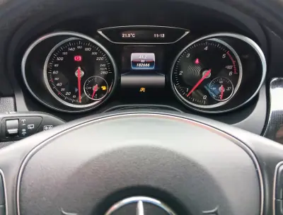 Mercedes-Benz CLA 180 2017 - 18500 EUR, 182678 km - AUTO.MOTO.pt - 182678km - foto 2 de 23