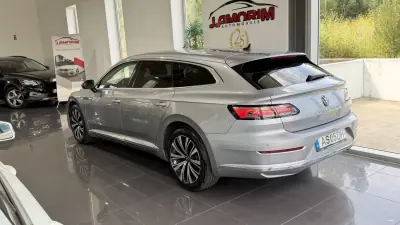 Volkswagen Arteon Shooting Brake 2022 - 24999 EUR, 171121 km - AUTO.MOTO.pt - 171121km - foto 2 de 33