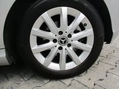 Mercedes-Benz A 180 2017 - 14990 EUR, 190000 km - 190000km - foto 26 de 26