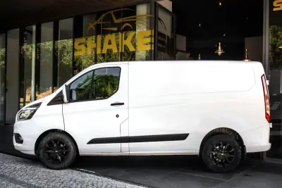Ford Transit Custom 2020 - 16450 EUR, 286819 km - foto 2 de 28