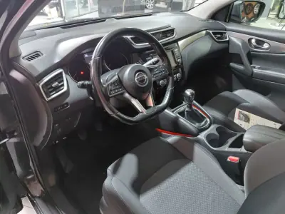 Nissan Qashqai 2018 - 18900 EUR, 99000 km - AUTO.MOTO.pt - 99000km - foto 6 de 16