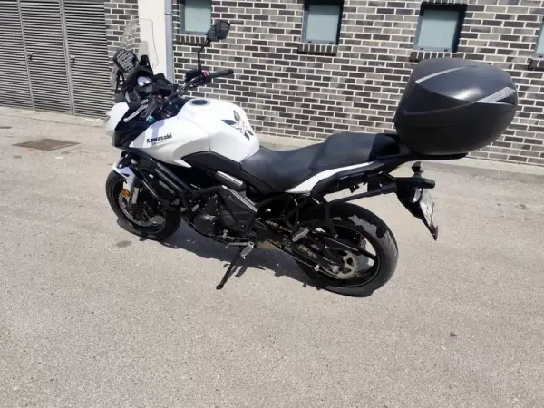 Kawasaki Versys 2019 - 5980 EUR, 70000 km - AUTO.MOTO.pt - 70000km - foto 11 de 24