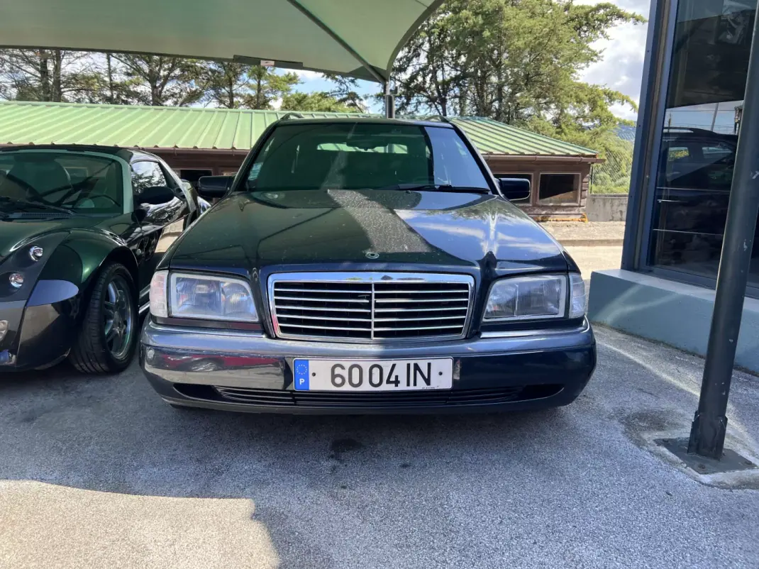 Mercedes-Benz C 180 1996 - 3500 EUR, 240000 km - AUTO.MOTO.pt - 240000km - foto 2 de 7