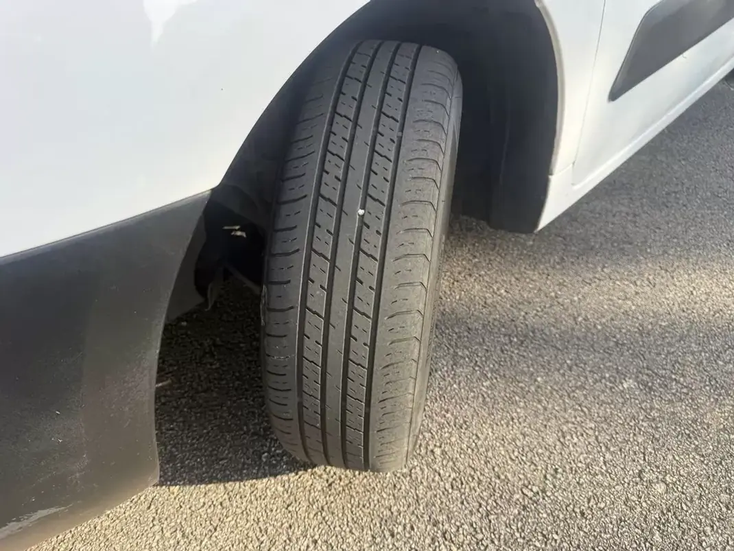 Citroën BERLINGO VAN XL 1.5 BLUE HDI 3 LUGARES 2012 - 6990 EUR, 247000 km - AUTO.MOTO.pt - 247000km - foto 22 de 24