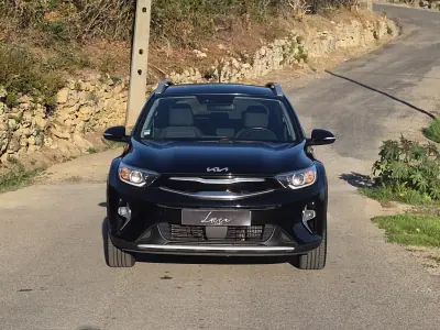 Kia Stonic 2022 — photo 2 of 31