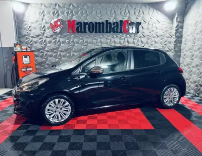 Peugeot 208 2017 - 8990 EUR, 100342 km - AUTO.MOTO.pt - 100342km - foto 12 de 33