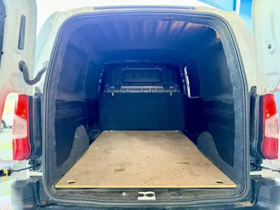 Toyota Proace 2024 - 18950 EUR, 28000 km - 28000km - foto 18 de 19
