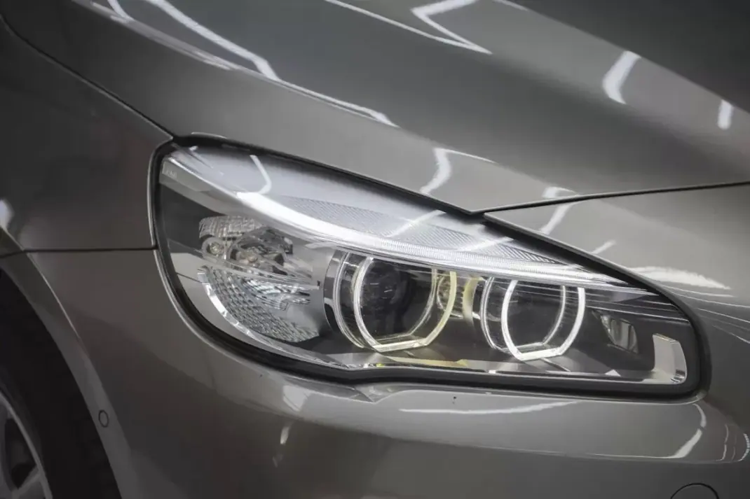 BMW 216 Active Tourer 2015 - 12750 EUR, 196513 km - AUTO.MOTO.pt - 196513km - foto 18 de 43