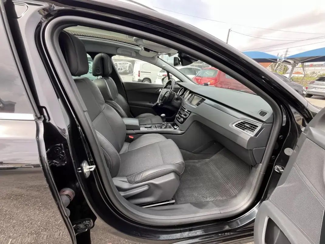 Peugeot 508 SW 2014 - 8450 EUR, 217000 km - AUTO.MOTO.pt - 217000km - foto 32 de 52