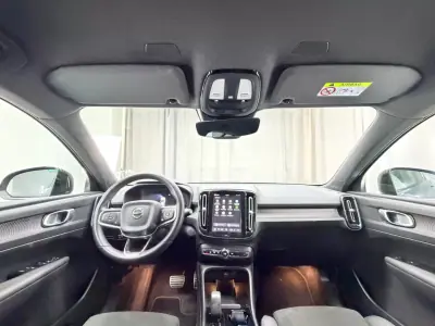 Volvo XC 40 2021 - 25000 EUR, 159000 km - AUTO.MOTO.pt - 159000km - foto 10 de 21