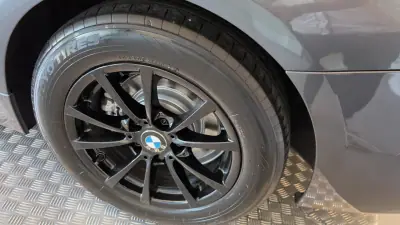 BMW 320 2013 - 12500 EUR, 218911 km - AUTO.MOTO.pt - 218911km - foto 33 de 56