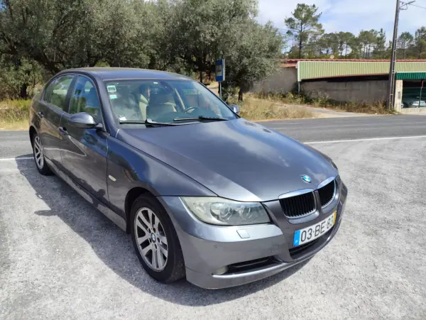 BMW 320 2006 - 8500 EUR, 361924 km - AUTO.MOTO.pt - 361924km - foto 2 de 9