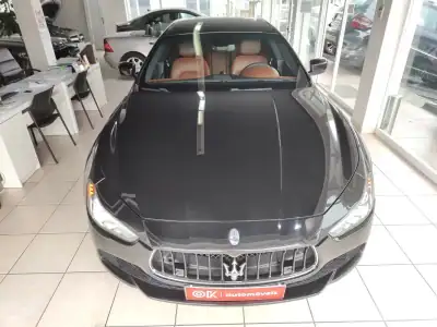 Maserati Ghibli 2015 - 34500 EUR, 129900 km - AUTO.MOTO.pt - 129900km - foto 4 de 36