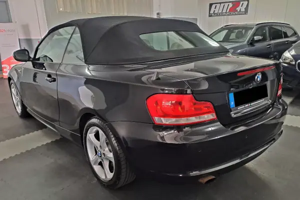 BMW 118 2011 - 15000 EUR, 126000 km - AUTO.MOTO.pt - 126000km - foto 8 de 23