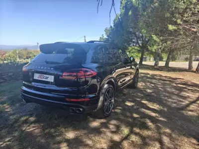 Porsche Cayenne 2016 - 42499 EUR, 199000 km - 199000km - foto 11 de 41
