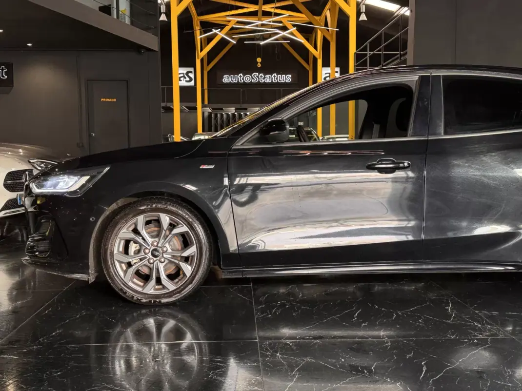 Ford Focus 2024 - 20990 EUR, 51400 km - AUTO.MOTO.pt - 51400km - foto 10 de 36