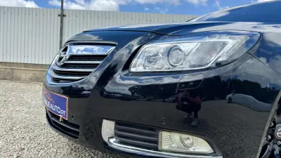 Opel Insignia 2009 - 9600 EUR, 200000 km - AUTO.MOTO.pt - 200000km - foto 3 de 12