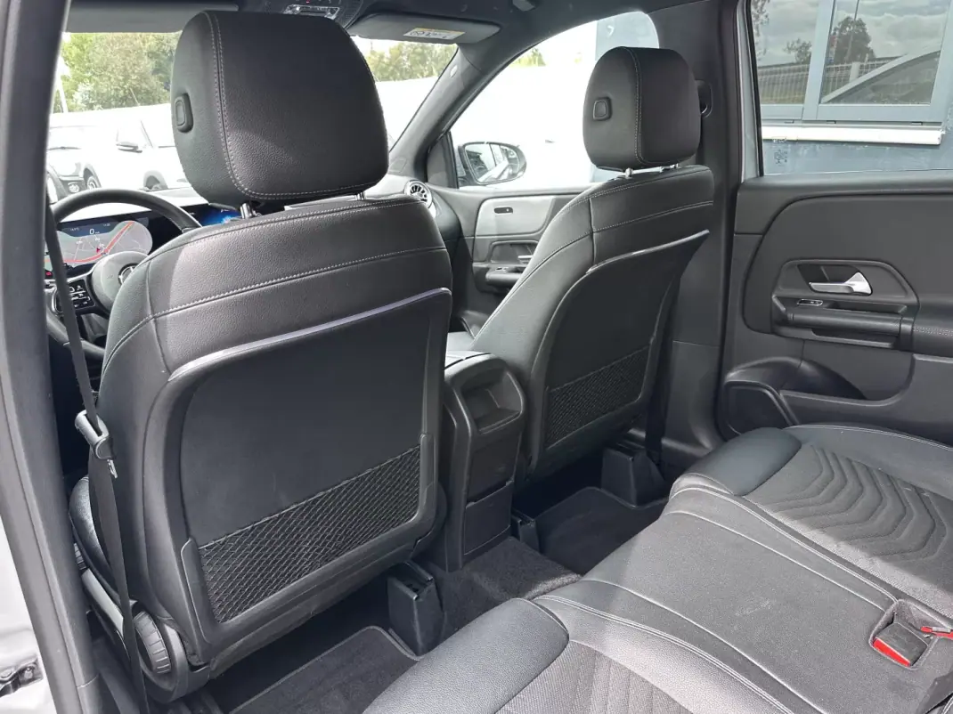 Mercedes-Benz B 180 2019 - 18900 EUR, 160000 km - AUTO.MOTO.pt - 160000km - foto 37 de 47