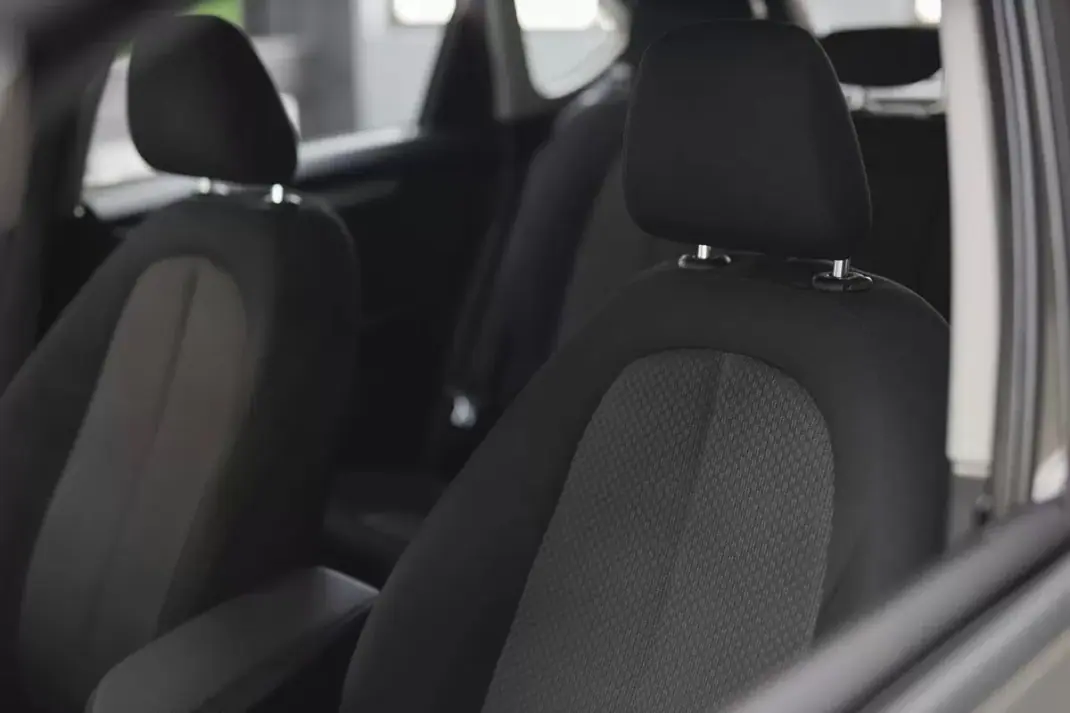 BMW 216 Active Tourer 2015 - 12750 EUR, 196513 km - AUTO.MOTO.pt - 196513km - foto 26 de 43