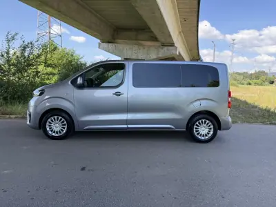 Toyota Proace Verso 2020 - 28890 EUR, 146000 km - AUTO.MOTO.pt - 146000km - foto 7 de 30