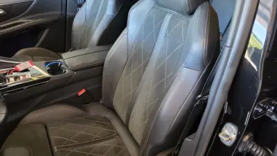 Peugeot 3008 2016 - 19900 EUR, 132132 km - AUTO.MOTO.pt - 132132km - foto 40 de 62