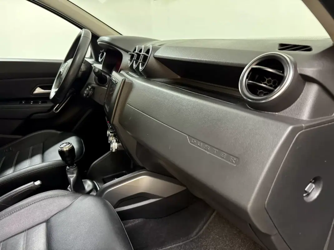 Dacia Duster 2020 - 15750 EUR, 128000 km - AUTO.MOTO.pt - 128000km - foto 54 de 60