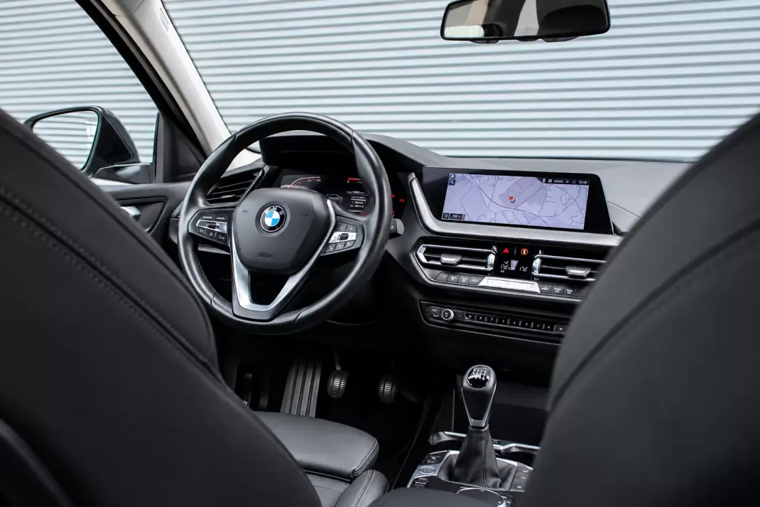 BMW 116 2019 - 18850 EUR, 114970 km - 114970km - foto 27 de 35