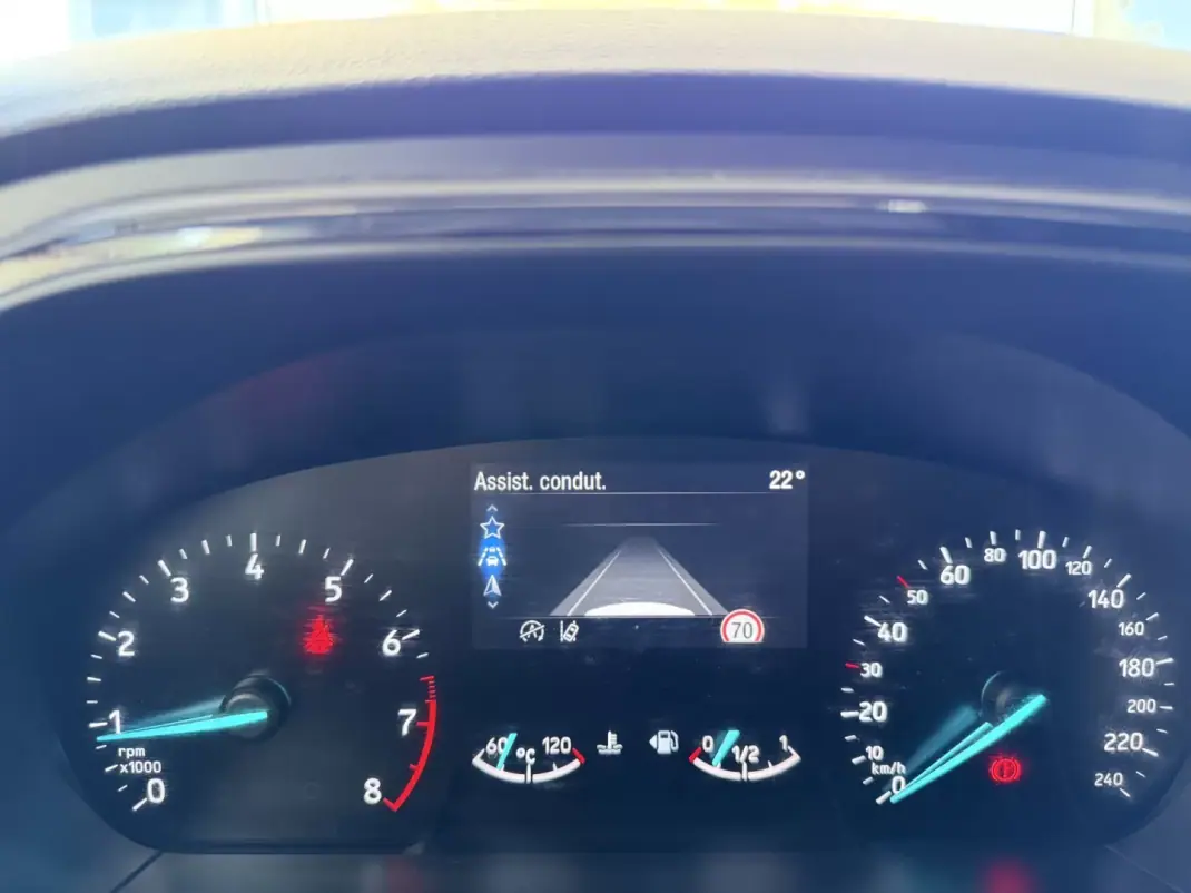 Ford Focus SW 2022 - 13999 EUR, 112017 km - 112017km - foto 30 de 32