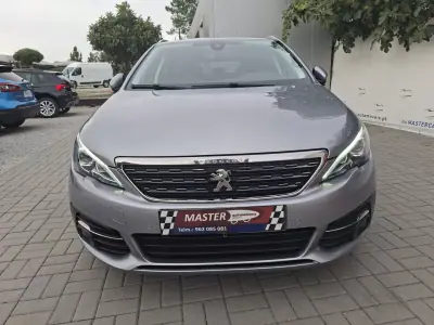 Peugeot 308 SW 2021 - 13490 EUR, 46850 km - 46850km - foto 15 de 28