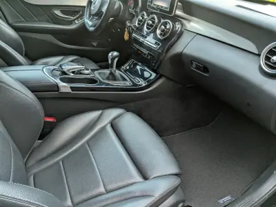 Mercedes-Benz C 200 2018 - 19900 EUR, 220000 km - AUTO.MOTO.pt - 220000km - foto 17 de 17