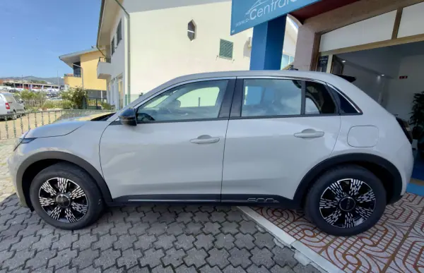 Fiat 600 2025 - 20950 EUR, 21000 km - 21000km - foto 6 de 30