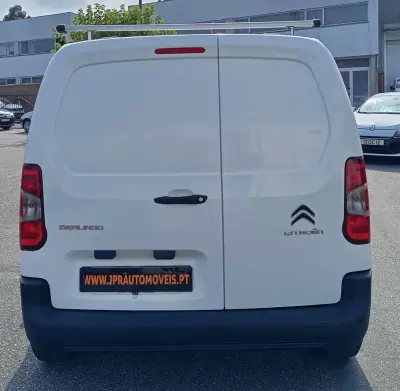 Citroën Berlingo 2020 - 10990 EUR, 82194 km - AUTO.MOTO.pt - 82194km - foto 10 de 18