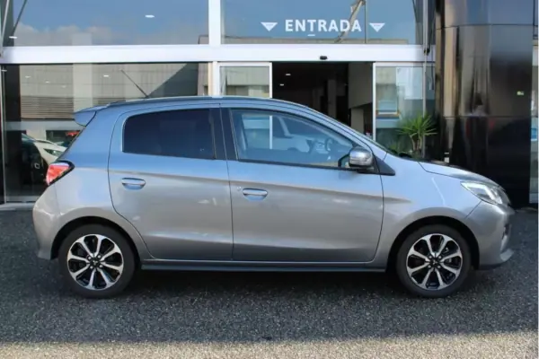 Mitsubishi Space Star 2021 - 11900 EUR, 33971 km - AUTO.MOTO.pt - 33971km - foto 3 de 18