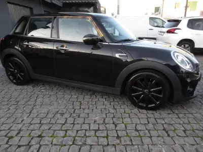 MINI Cooper 2021 - 19990 EUR, 90000 km - AUTO.MOTO.pt - 90000km - foto 18 de 52