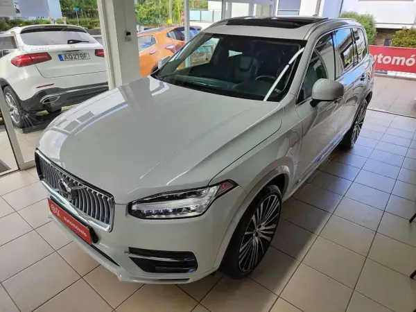 Volvo XC 90 2021 - 49950 EUR, 70500 km - AUTO.MOTO.pt - 70500km - foto 6 de 41