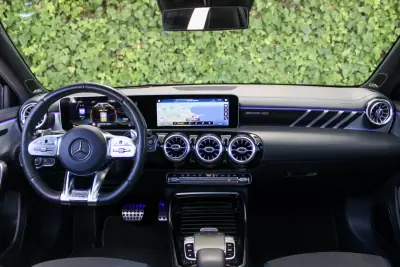 Mercedes-Benz A 35 AMG 2019 - 35900 EUR, 122000 km - 122000km - foto 18 de 24