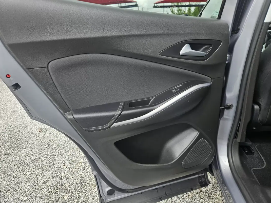 Opel Grandland X 2020 - 18800 EUR, 53900 km - AUTO.MOTO.pt - 53900km - foto 40 de 41