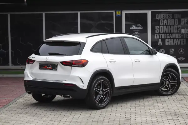 Mercedes-Benz GLA 180 2021 - 41900 EUR, 54000 km - AUTO.MOTO.pt - 54000km - foto 27 de 29