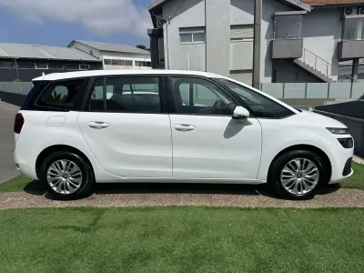 Citroën C4 Spacetourer 2020 - 14500 EUR, 197000 km - AUTO.MOTO.pt - 197000km - foto 16 de 58