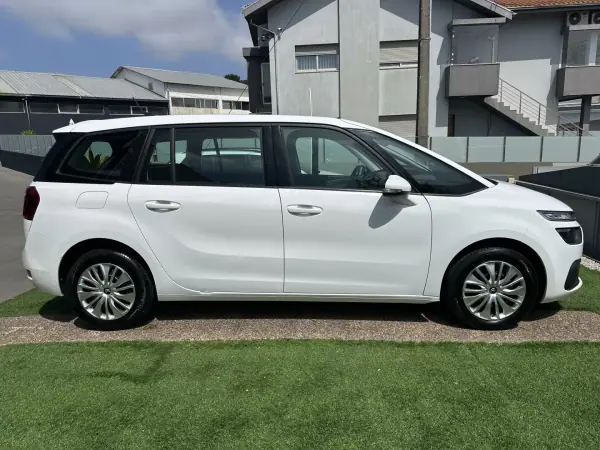 Citroën C4 Spacetourer 2020 - 14500 EUR, 197000 km - AUTO.MOTO.pt - 197000km - foto 16 de 58