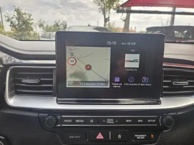 Kia ProCeed 2020 - 17400 EUR, 119400 km - AUTO.MOTO.pt - 119400km - foto 18 de 69