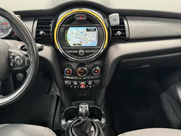 MINI 5 Portas 2016 - 15890 EUR, 167000 km - AUTO.MOTO.pt - 167000km - foto 27 de 34