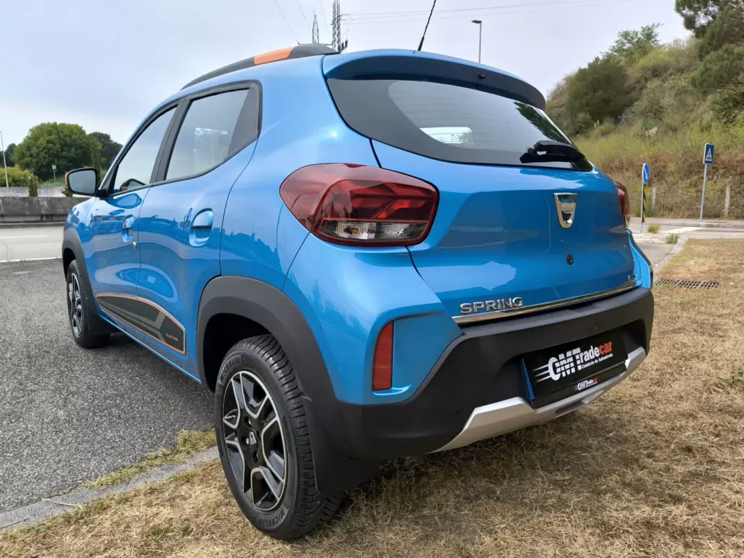 Dacia Spring 2021 - 11750 EUR, 37340 km - AUTO.MOTO.pt - 37340km - foto 2 de 10