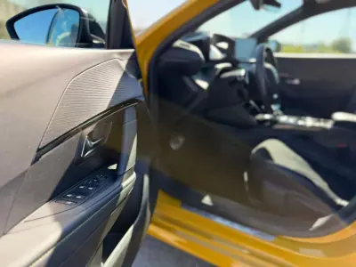 Peugeot 208 2022 - 16900 EUR, 69600 km - AUTO.MOTO.pt - 69600km - foto 21 de 21