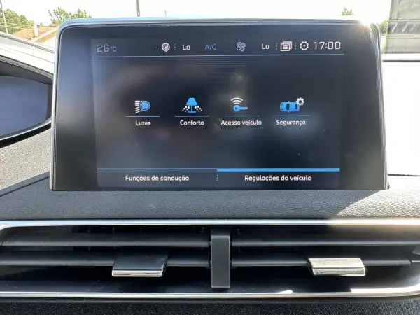 Peugeot 3008 2018 - 14900 EUR, 200000 km - AUTO.MOTO.pt - 200000km - foto 43 de 63
