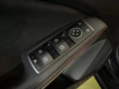 Mercedes-Benz A 180 2018 - 17750 EUR, 222000 km - AUTO.MOTO.pt - 222000km - foto 29 de 33