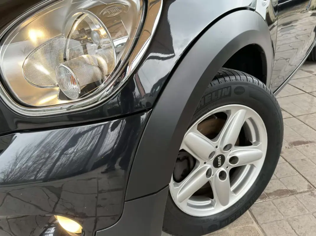 MINI Countryman 2011 - 9750 EUR, 208387 km - AUTO.MOTO.pt - 208387km - foto 3 de 30