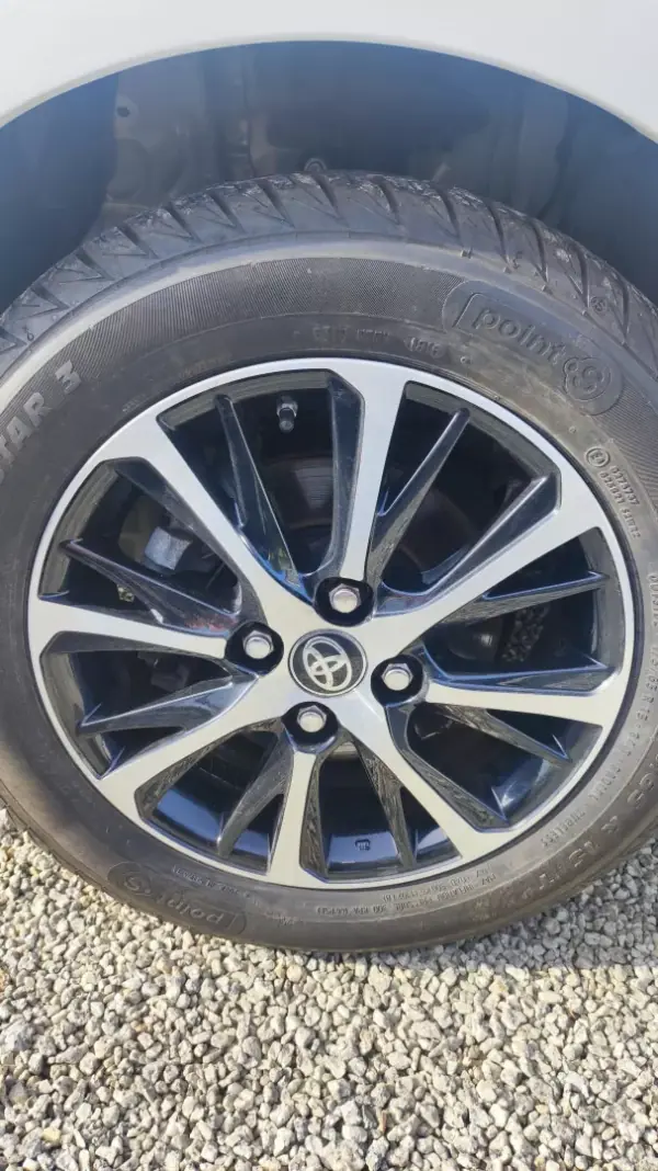 Toyota Yaris 2020 - 12579 EUR, 190178 km - AUTO.MOTO.pt - 190178km - foto 14 de 15
