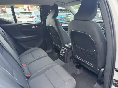 Volvo XC 40 2021 - 24500 EUR, 121000 km - AUTO.MOTO.pt - 121000km - foto 16 de 42